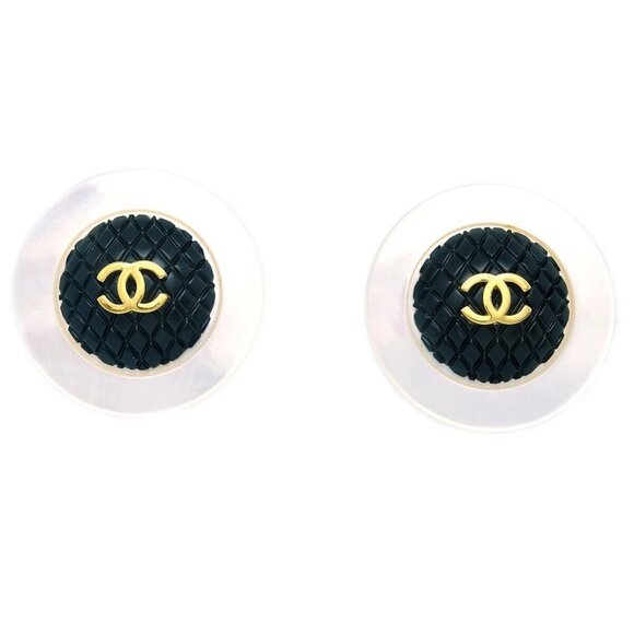 Chanel White Black Button Shell Earrings Clip-On - Picture 1 of 4
